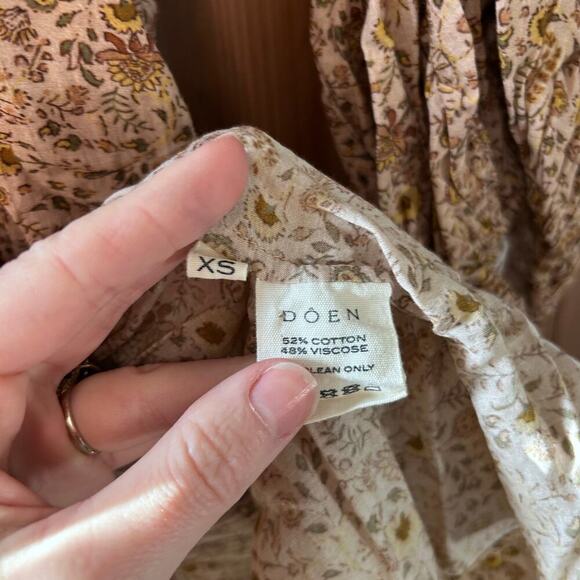 Doen Floral Mini Dress in Brown - Picture 10 of 12